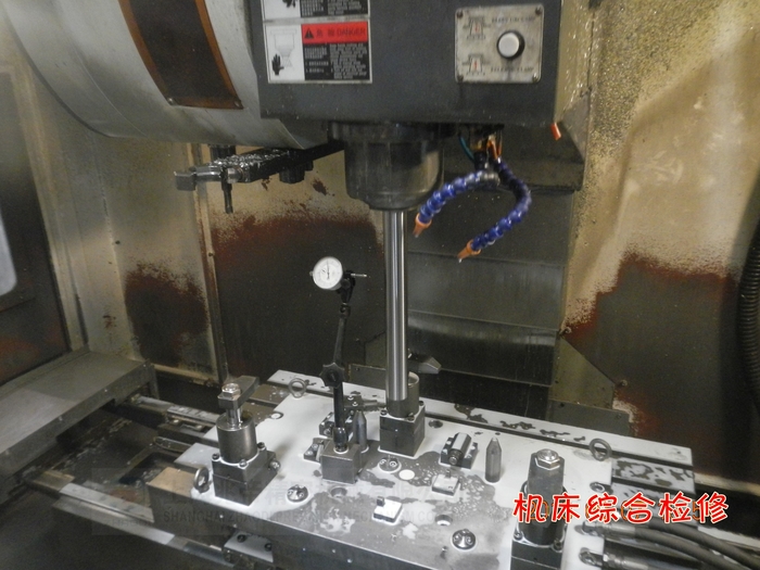 機(jī)床綜合檢修現(xiàn)場(chǎng)